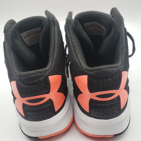 Under Armour after burns basketball shoes - Picture 4 of 6